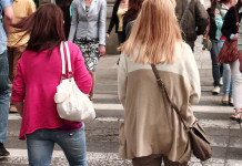 Prawnik Radzi, bo mieszkańcy dopytują: Dlaczego niektóre sklepy przyjmują zwroty, a inne nie?