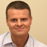 Marek Szczerbowski nie straci pracy – zdecydowali radni. Sam jednak chętnie rozwiąże umowę