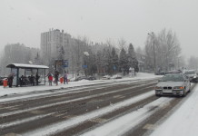 Śliskie chodniki i drogi w Katowicach. Trzeba uważać