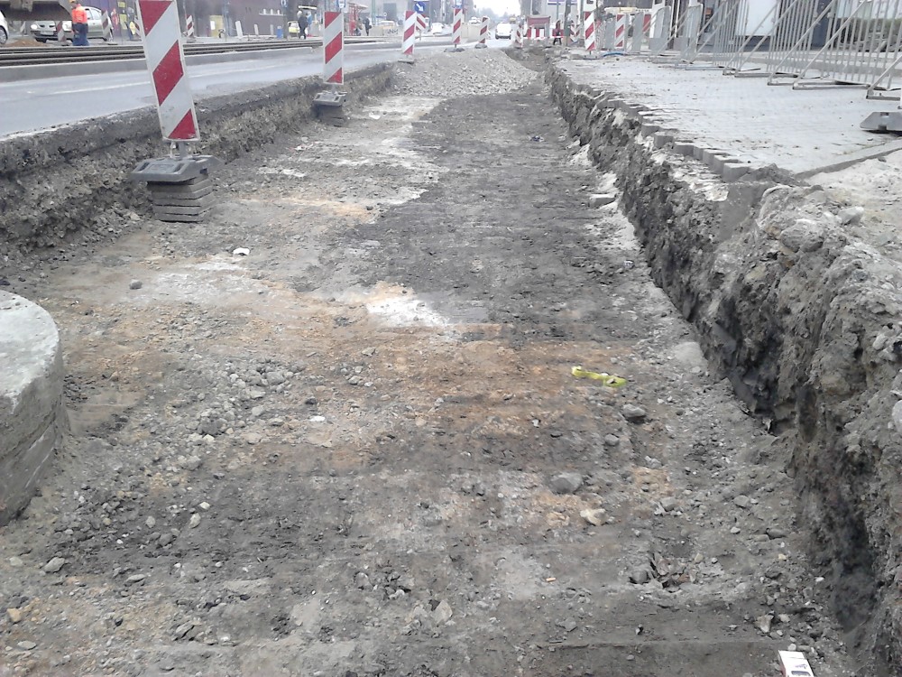 roboty budowa chodnik