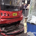 W Katowicach zderzyły się tramwaje. 7 osób rannych (film)