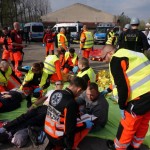 Lekarze pielęgniarki i ratownicy na Placu Kwiatowym w Katowicach