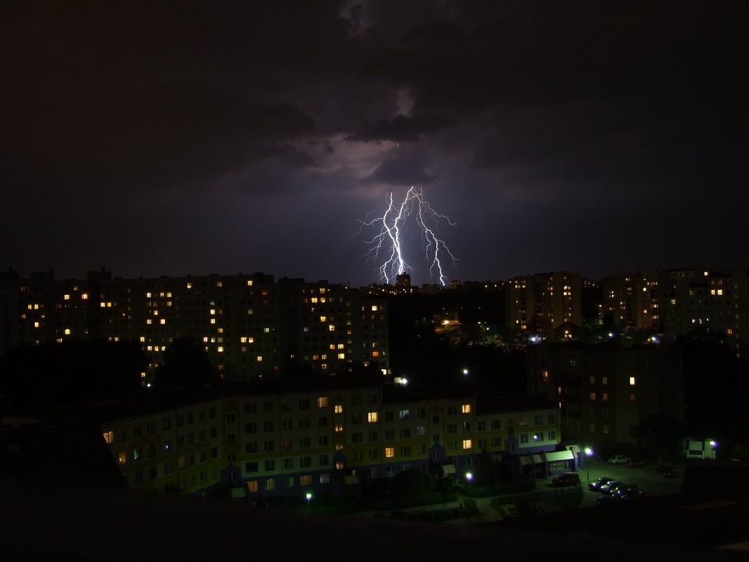 burzablyskawice_wikipeida