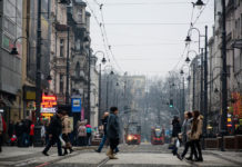 Jak osoby w izolacji na terenie Katowic mogą otrzymać pomoc? Dostarczą im paczki z żywnością