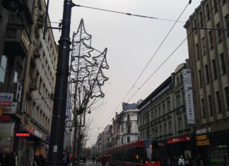 Miasto stroi się na Święta. Ozdoby za setki tysięcy złotych, wkrótce rozświetlą ulice Katowic