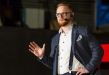 „Zamiast grać, mógłbym ćpać” mówi Krzysztof Piersa autor książki „Komputerowy Ćpun”/ + English version Krzysztof Piersa, fot. Dawid Szendera