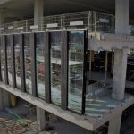 .KTW powoli nabiera kształtów. Montują elewację (zdjęcia)