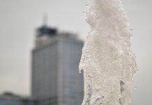 Rośnie liczbach chorych, rośnie liczba zgonów. Sanepid podał statystyki