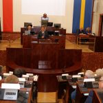 Władze metropolii nie wybrane, sesja przerwana. Marcin Krupa przegrał w głosowaniu