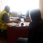 Artysta ustawił obrazy na Placu Kwiatowym i chyba teraz żałuje. Wandal zniszczył malowidło warte 30 tys. zł