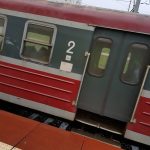 Mężczyzna stracił nogę w Katowicach. Wysiadł po złej stronie pociągu