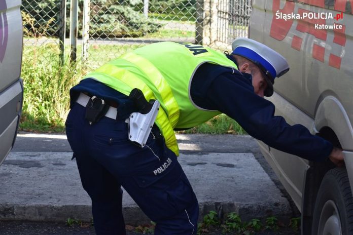 kontrolaautobusupolicja