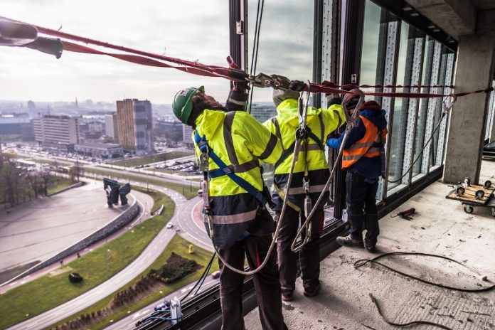 Montaż elewacji .KTW I (1)