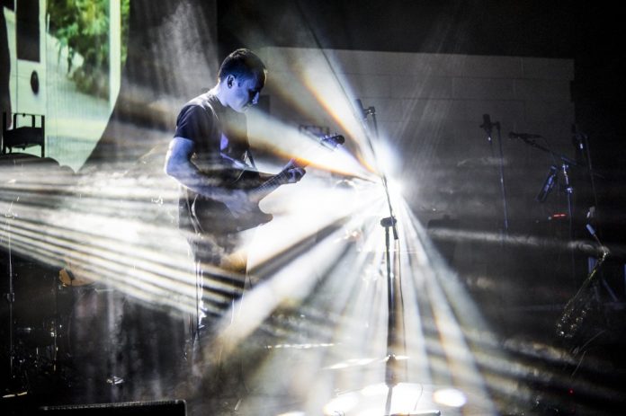 Muzyka-Pink-Floyd-w-blasku-ksiezyca-koncert-we-Wroclawiu-4