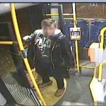 Kierowca katowickiego autobusu nie dał zrobić z niego meliny. To wybili mu szybę. Szukają sprawcy (wideo)