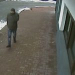 Tak wygląda mężczyzna, który napadł na 14-latkę w Katowicach. Nagrały go kamery (wideo)