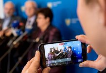 Urząd Marszałkowski nie wyklucza pójścia do sądu z NFZ. Ma 7,5 mln powodów