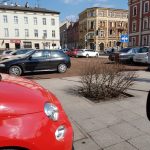 Miasto odkupi działkę za ponad 1,4 mln zł na ulicy Francuskiej. Miała być kultura i gastronomia, powstał parking