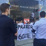 Narodowcy demonstrowali w Katowicach. Domagali się dymisji prezydenta Marcina Krupy (zdjęcia)