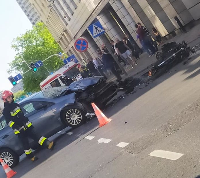 58578378_2120390661331122_1657473453424377856_n