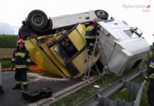 Wypadek, który zablokował DK1 to przestroga dla kierowców (zdjęcia)