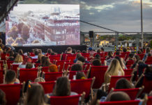 Na dachu katowickiego centrum handlowego w środę pokażą film, a w sobotę odbędzie się koncert