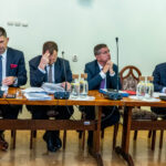 Marcin Krupa nagradzał swoich zastępców za m.in. „wkład pracy” i „zaangażowanie”. Jeden otrzymał prawie 25 tys. zł