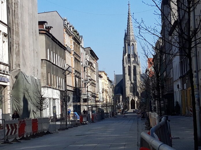 mariacka remont roboty budowa modernizacja wykopy