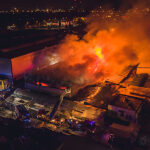 Nie wiadomo dlaczego spłonęła hala w Katowicach-Załężu. Gasiły ją 63 zastępy – zobaczcie zdjęcia