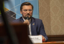 Prezydent Katowic zapowiada, że będzie bronił interesu mieszkańców. Chodzi o rozbudowę lini kolejowych przez CPK