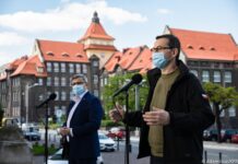 Rośnie liczba chorych mieszkańców regionu. Premier mówił o opanowanej sytuacji, ale ZUS przestaje przyjmować petentów