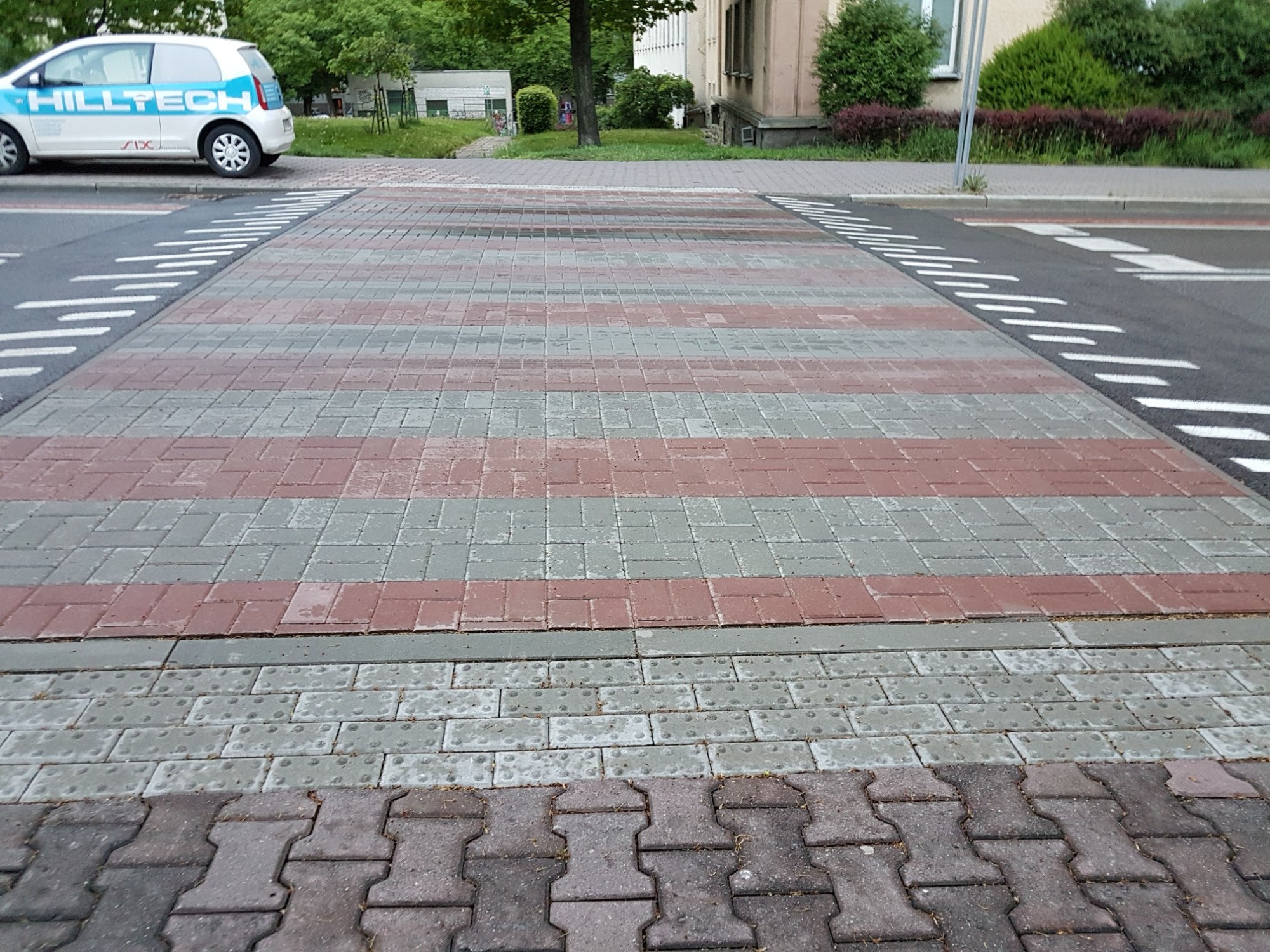 przejscie dla pieszych pasy