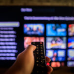 Biblioteka filmów VOD – na czym polega i jak z niej korzystać?