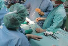 Dzisiaj rusza zbiórka darów dla chłopczyka, którego zaatakowała nożem matka. Potrzeba m.in. ubranek i pieluszek