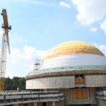Wyślą wirtualnie w kosmos i będą wytwarzać tornada. Trwa warta 136 mln zł modernizacja Planetarium Śląskiego