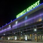 Przylecieli na Święta do Polski. Zostali zatrzymani na Katowice-Airport Obrazek przedstawia lotnisko w Katowicach