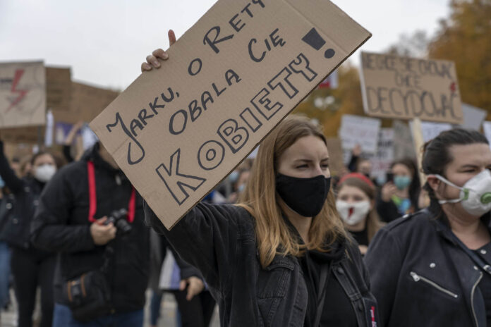 kobietprotestkatowice2810_art