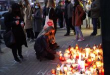 W Katowicach grzebali prawa kobiet. „Jestem tu, bo chce mieć kur** wybór”