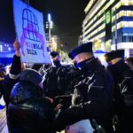 Policja zablokowała Spacer z siostrami w Katowicach. Spacer nie ruszył, uczestników spisywano