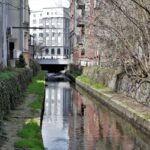 Prawie 600 godzin zajęło czyszczenie koryta rzeki Rawy. Usunięto tony osadu i mnóstwo śmieci