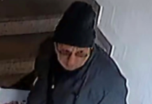 Wszedł do domu seniora w Katowicach i zamknął go w łazience. Wspólniczka okradła mieszkanie