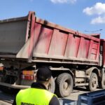 Ciężarówki z opadami w centrum Katowic. Przedsiębiorcy grozi kara 54 tys. zł