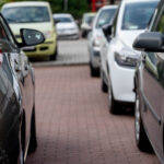 Miasto nie kupi terenu pod parking. „Mieszkańcy skarżą się na rozjeżdżania trawników, niszczenie chodników”