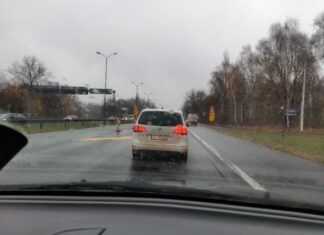 Remonty dwóch odcinków DK-86 korek na dk 86