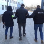 Policjanci z Katowic zatrzymali 39-latka. Był poszukiwany listami gończymi, w samochodzie miał narkotyki