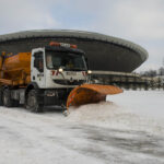 Setki ton piasku, grysu, do tego pługopiaskarki i ciągniki. Katowice gotowe na zimie. Które drogi najpierw będą odśnieżane?