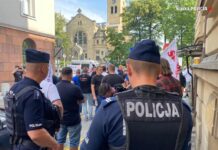 Związkowcy protestowali przed biurem Mateusza Morawieckiego w Katowicach. Spisała ich policja