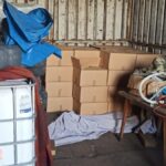 Mieszkaniec Katowic składował nielegalny alkohol w garażu. Prowadził tam rozlewnie