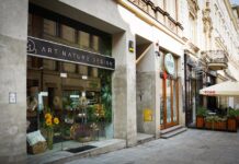 KZGM modernizuje niemal 150-letnią kamienicę oraz inne budynki mieszkalne