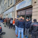 W Katowicach „Kolejka po tani węgiel od Morawieckiego”